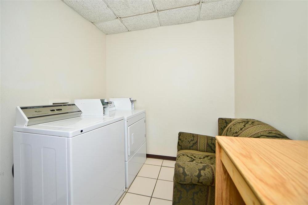 Hometown Inn Clearwater Facilities photo
