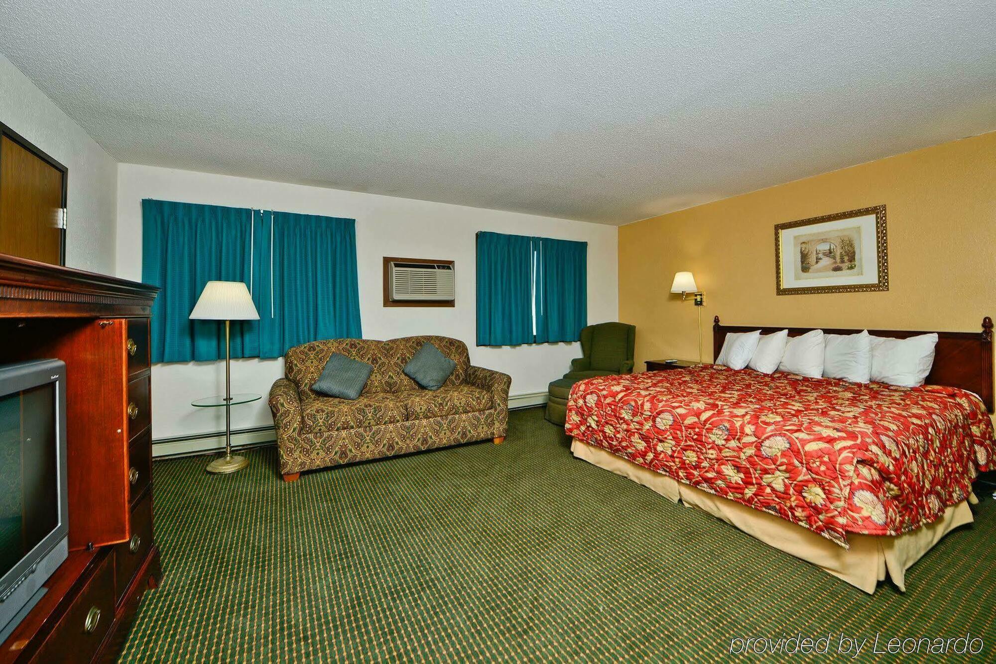 Hometown Inn Clearwater Room photo